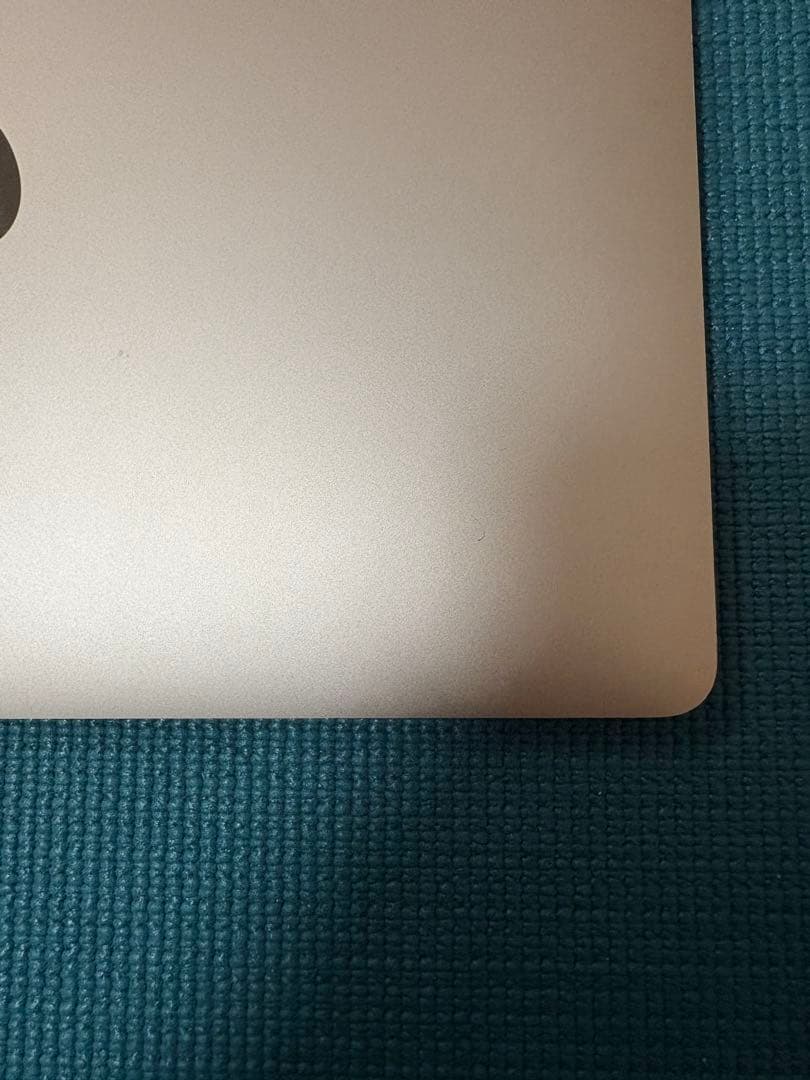 MacBookAir 2020 Apple M1 8G SSD256G ゴールド