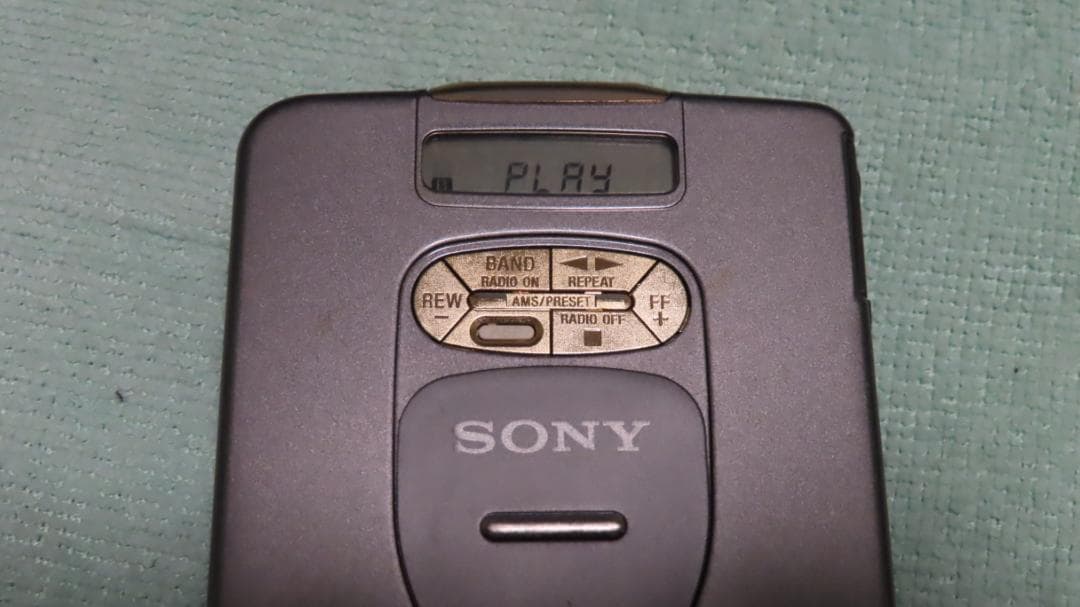 SONY ウォークマンWM-FX1動作品　ラジオつき