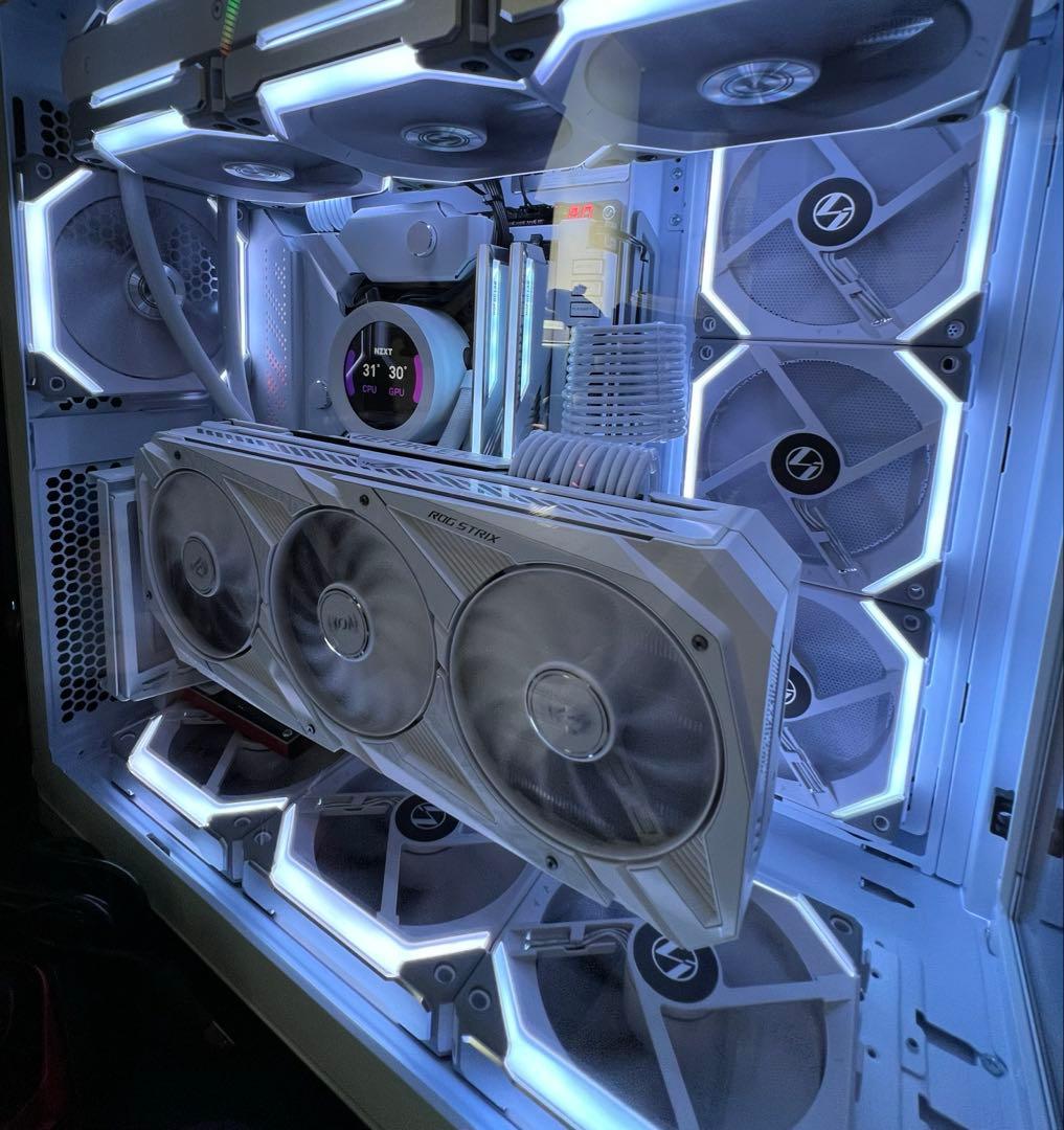 グラフィックボード・グラボ・ビデオカード rog GeForce RTX3090 O24G white