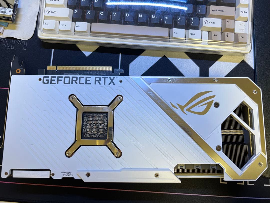 グラフィックボード・グラボ・ビデオカード rog GeForce RTX3090 O24G white