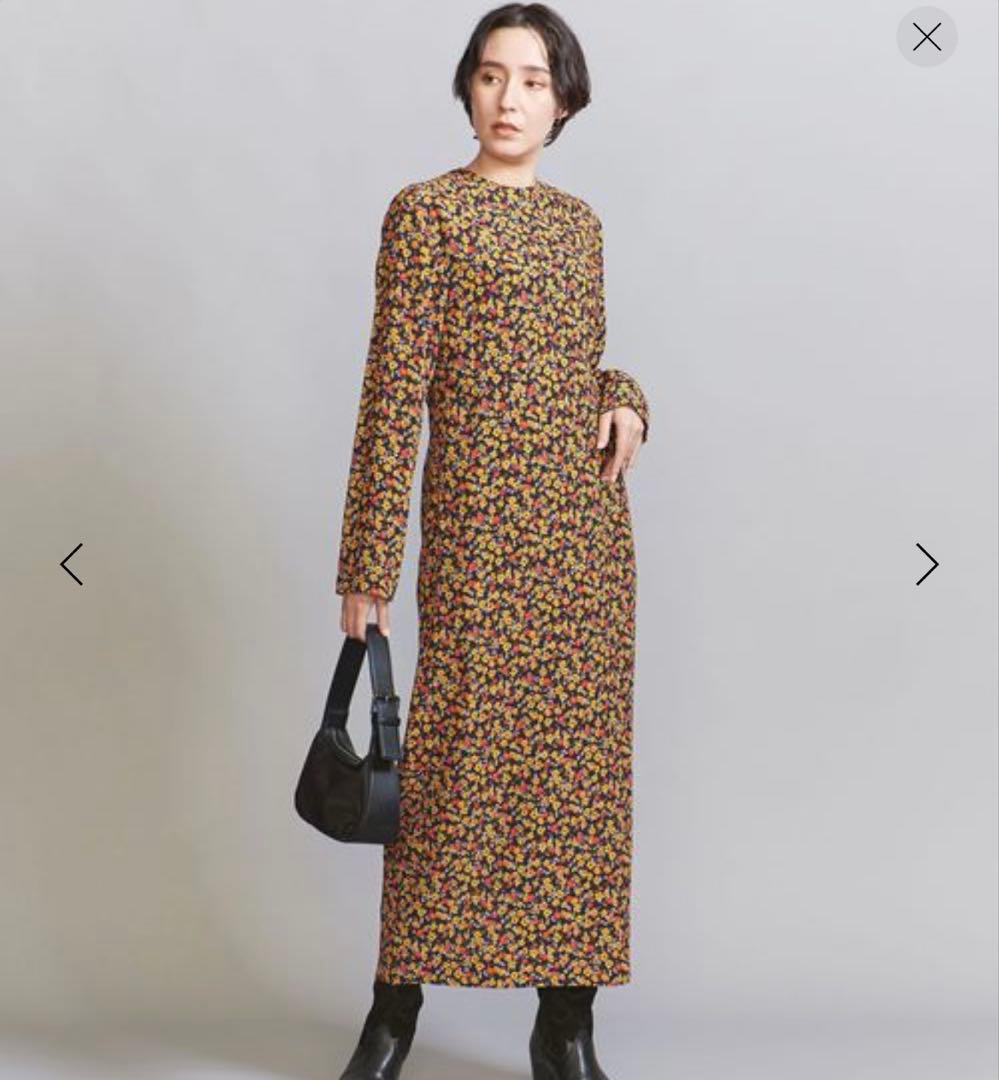 B&Y レーヨンフラワープリントワンピース