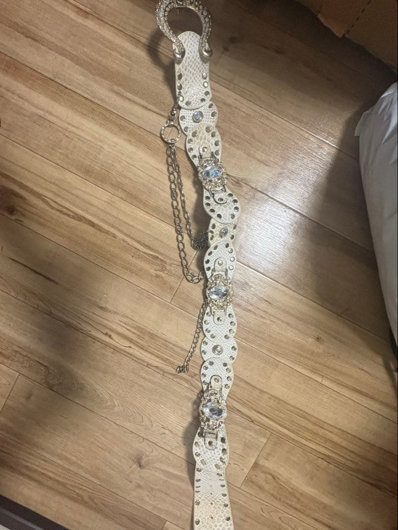 d.i.a ベルトホワイト