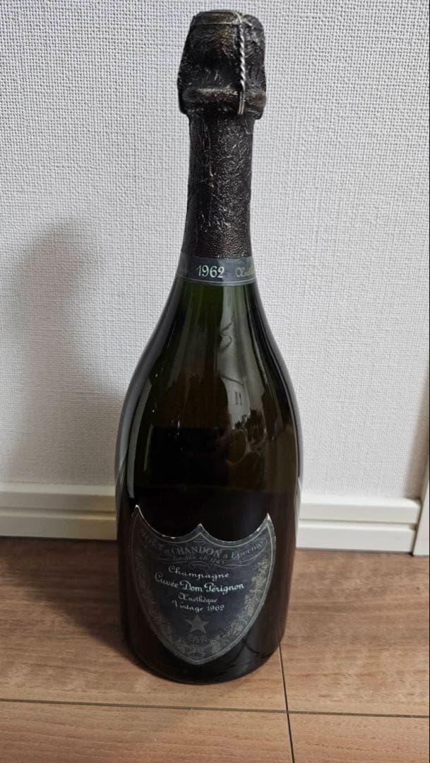 響*様 モエ・エ・シャンドン シャンパーニュ キュヴェ・ドン・ペリニョン 196