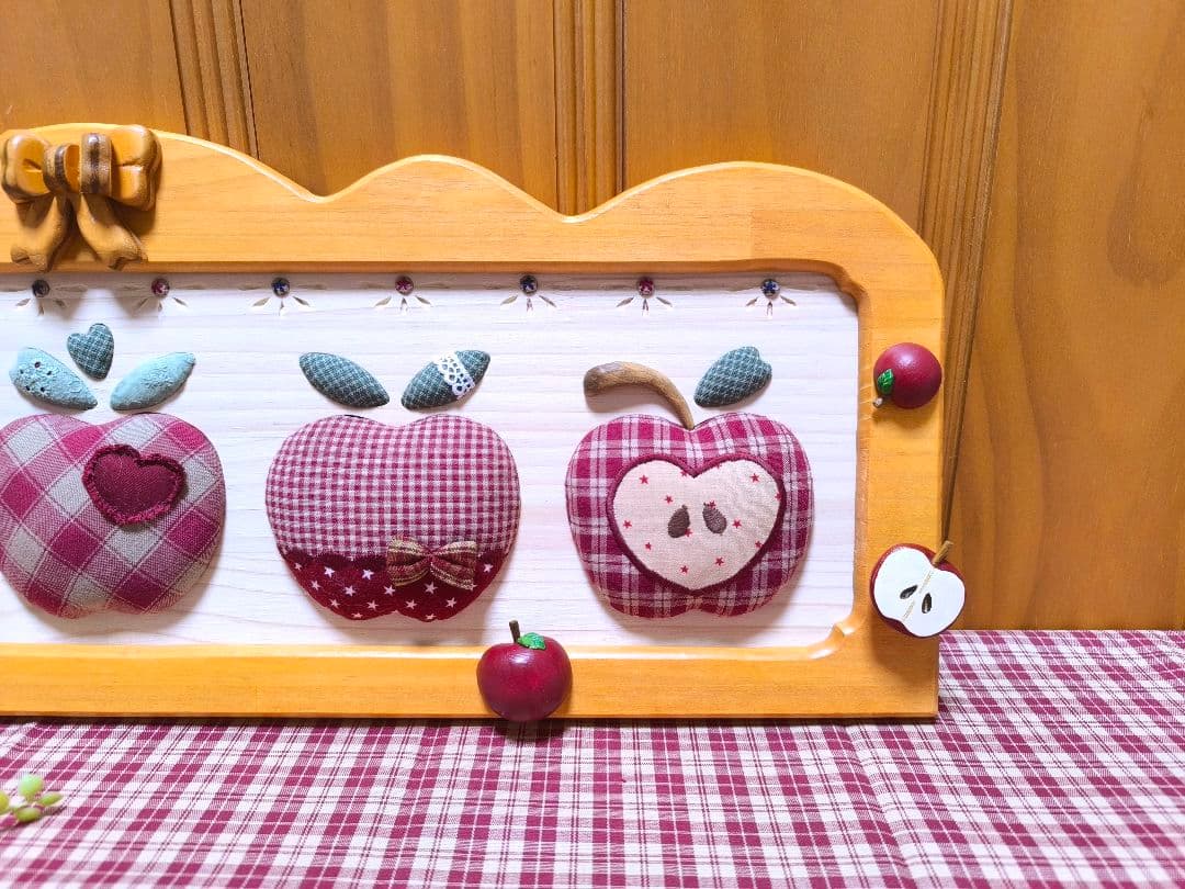 ⭐アメリカンカントリー雑貨♥️色々りんご大集合!! ぷっくりりんごの横長フレーム