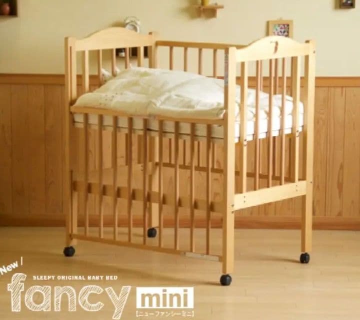 ベビーベッド　スリーピー　ニューファンシーミニ　90✕60cm