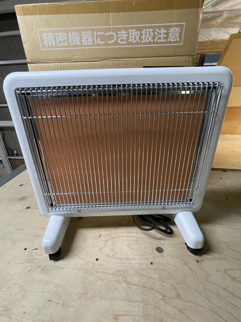 【美品】サンルミエ E800L-TM2 遠赤外線暖房器 タイマー付