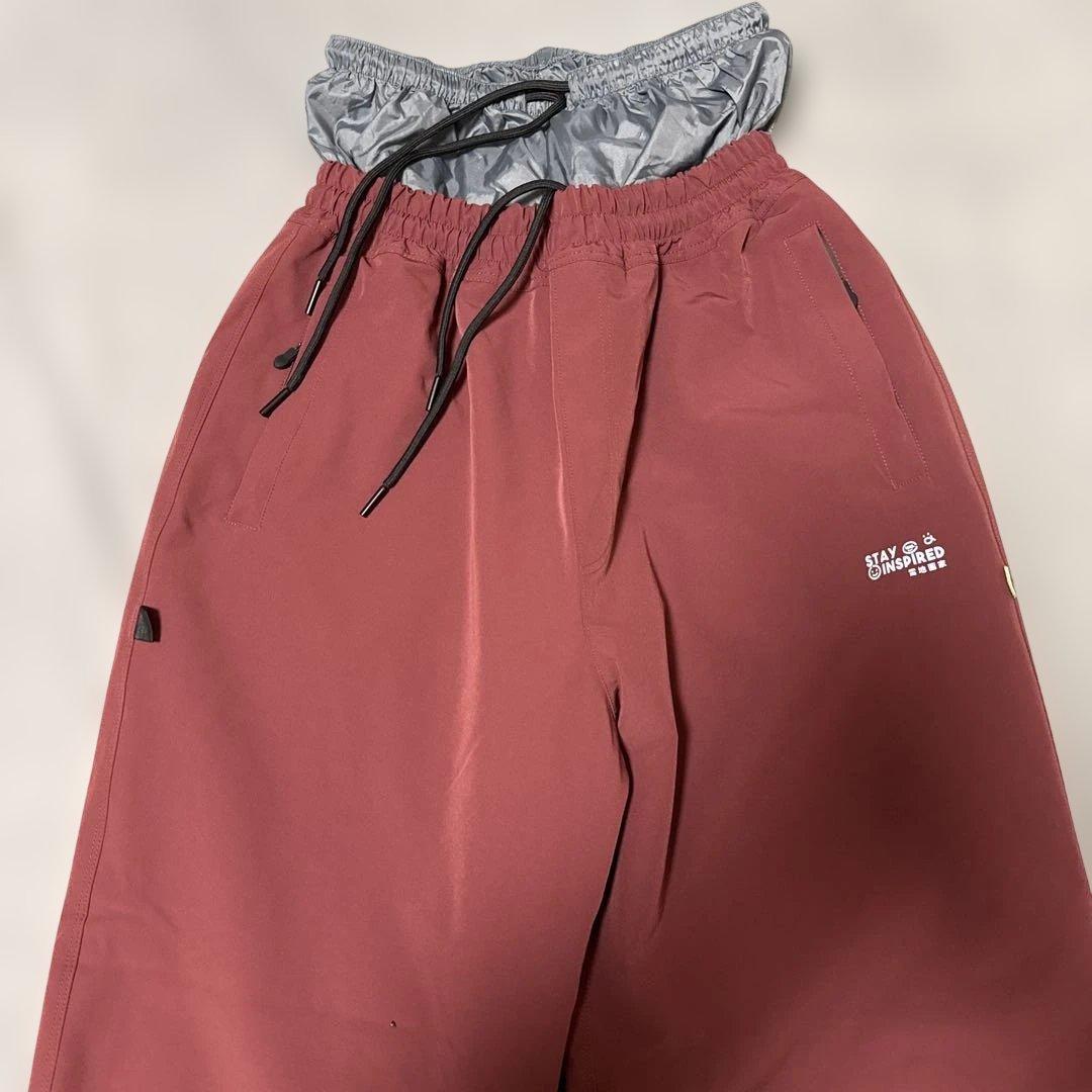 試着のみ 上下2点セット S スノーボードウェア スキーウェア COSPLEE