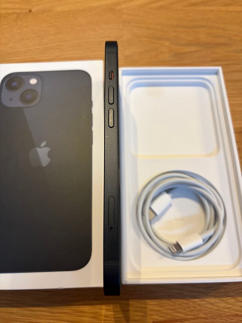 美品　iPhone 13 MIDNIGHT 256GB