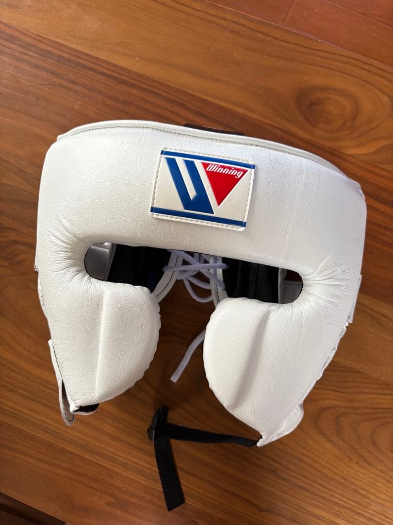 Winning ヘッドギア ホワイト Mサイズ　試着のみ