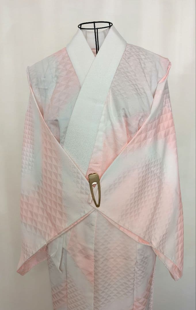 【ピンク×ホワイト暈し三角地紋】紙人形仕立て　長襦袢　衣紋抜き付