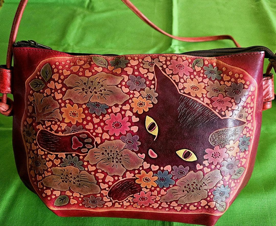 未使用保管品CATWALK OIKAWA猫×花柄 日本製 ショルダーバッグ