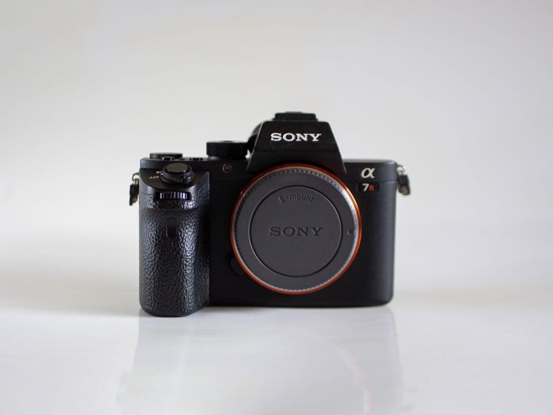 SONY α7RMII ボディー 4360万画子　M42マウントアダプター付き