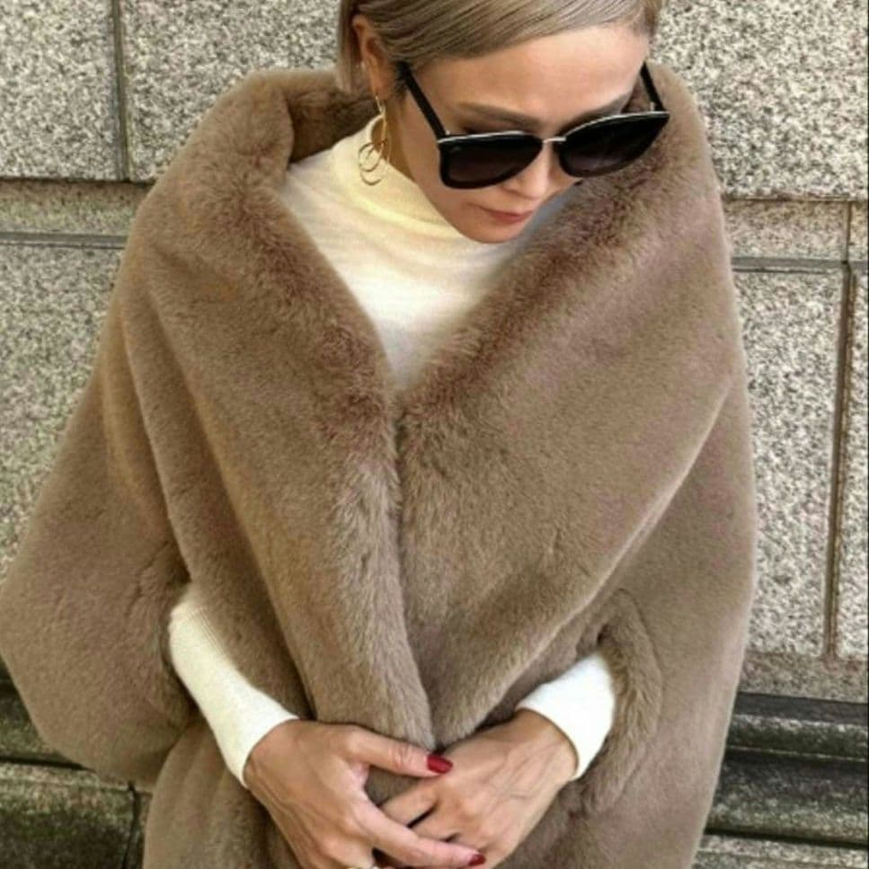 【今期】JENNE リッチボリューム ファーケープ 新品タグ付き