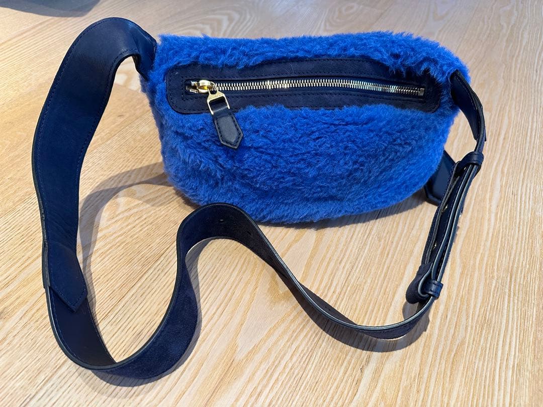 マックスマーラ　ファー素材 ボディバッグ