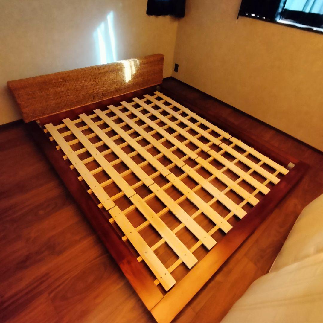 【フレンチ茶】クイーンサイズ　ベットフレーム ＆ マットレス　カバーあり