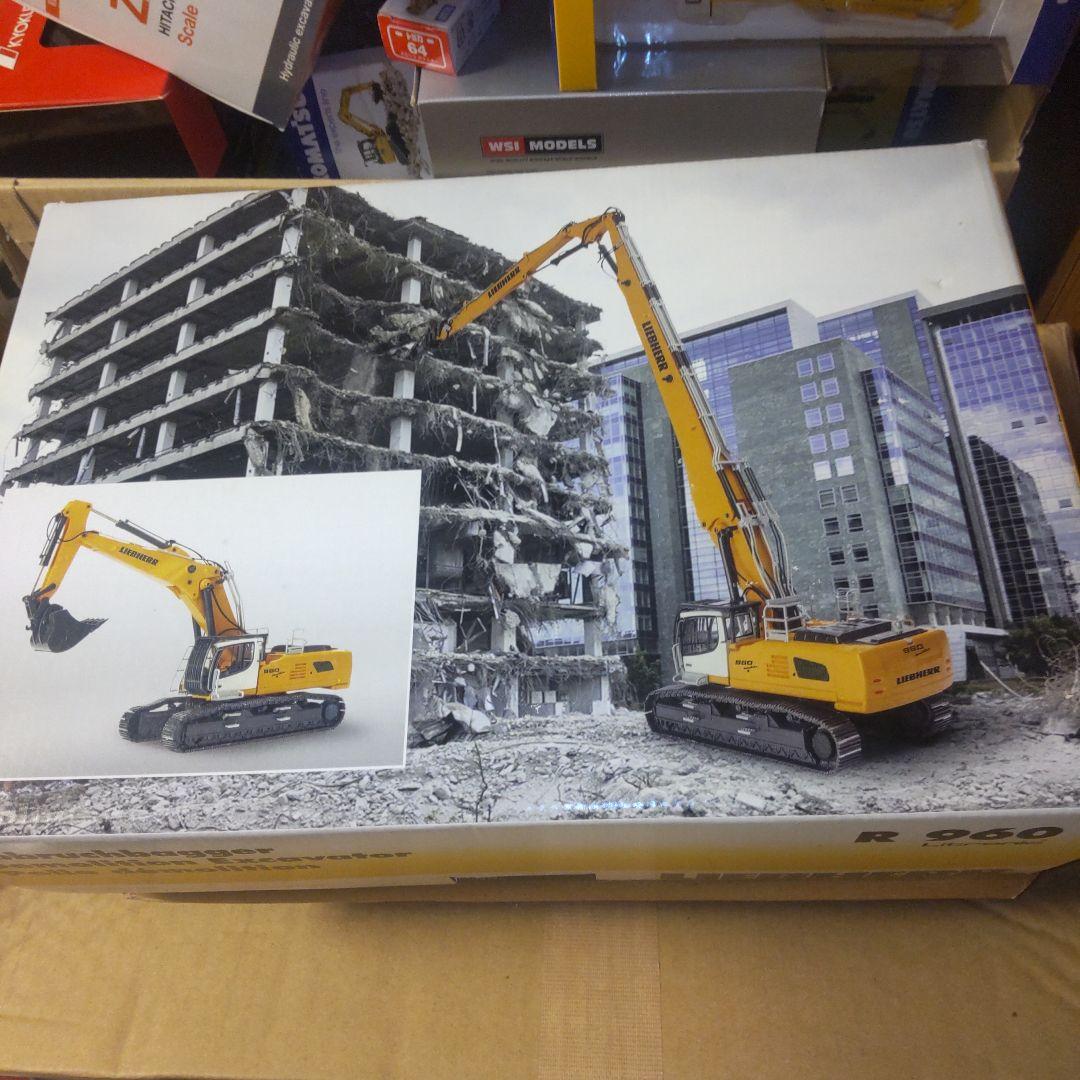 Liebherr R 960 デモリッションエクスカベーター 1:50