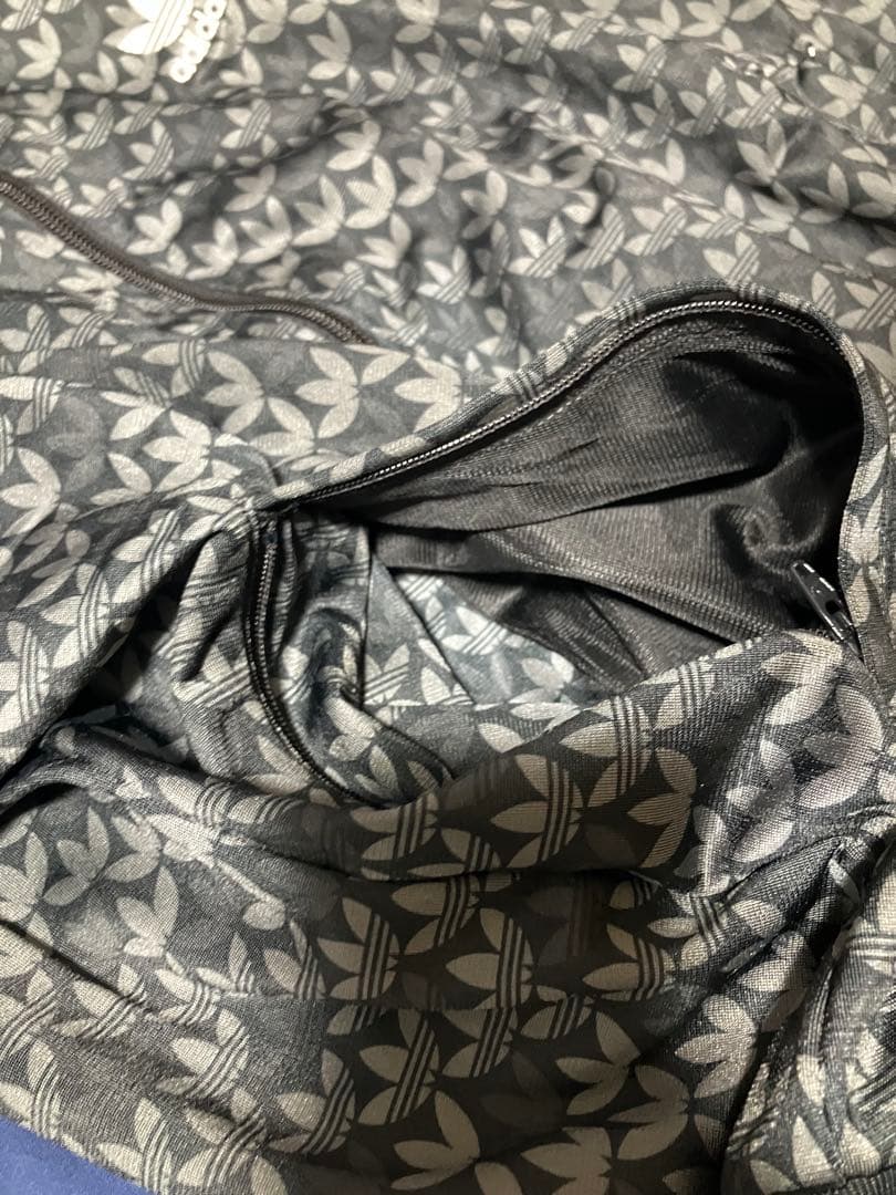 adidas ファイヤーバード クラシック モノトラックトップ モノグラム 総柄