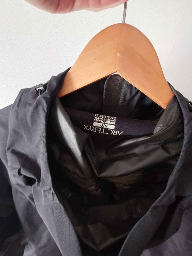 た*い様 ARC'TERYX ブラック フード付きジャケット S