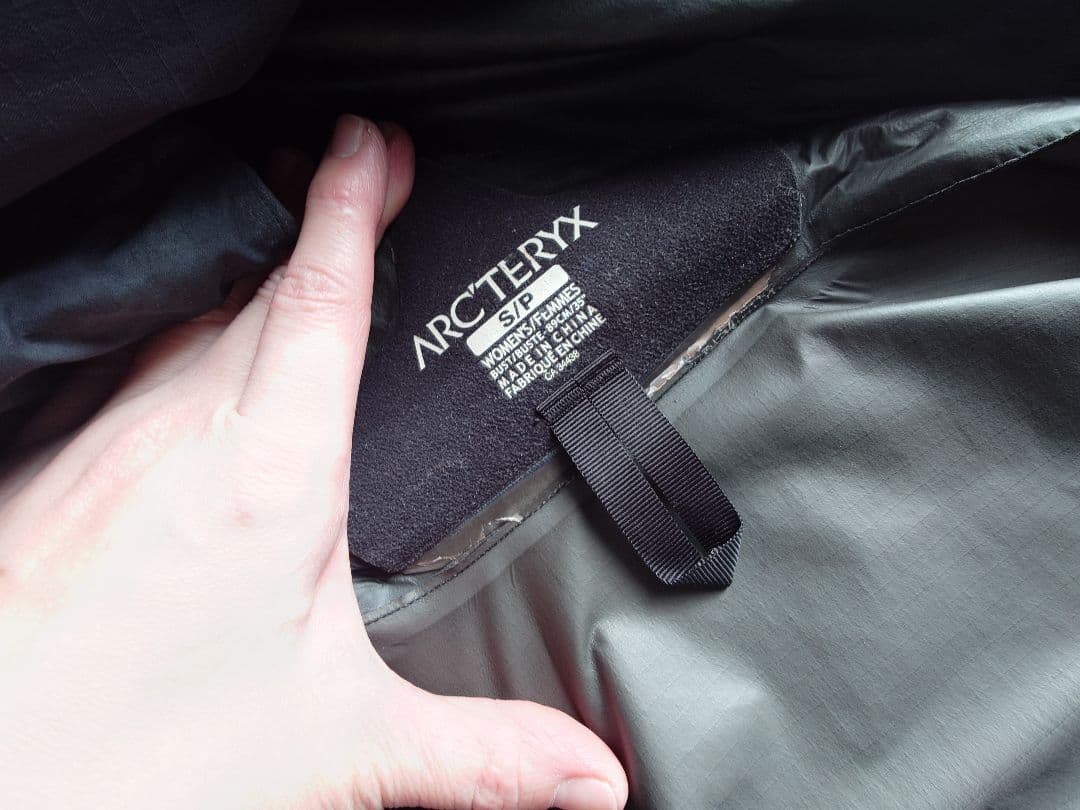 た*い様 ARC'TERYX ブラック フード付きジャケット S