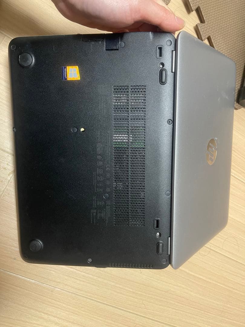 HP ノートPC シルバー ステッカー付き