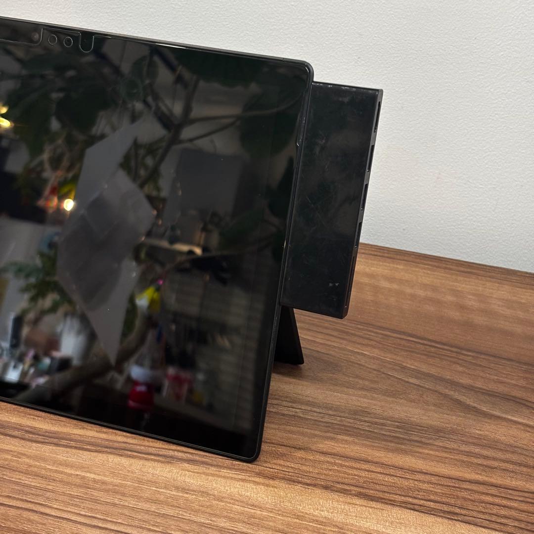 A*a様 Surface Pro 6 (i5/8GB) キーボード・純正ペン付