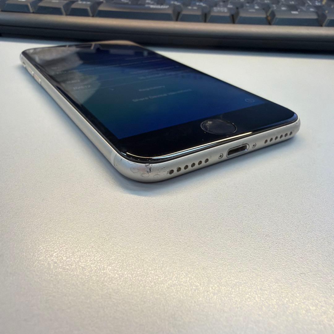 訳あり iPhone SE3 64GB スターライト 81% ホームボタンNG