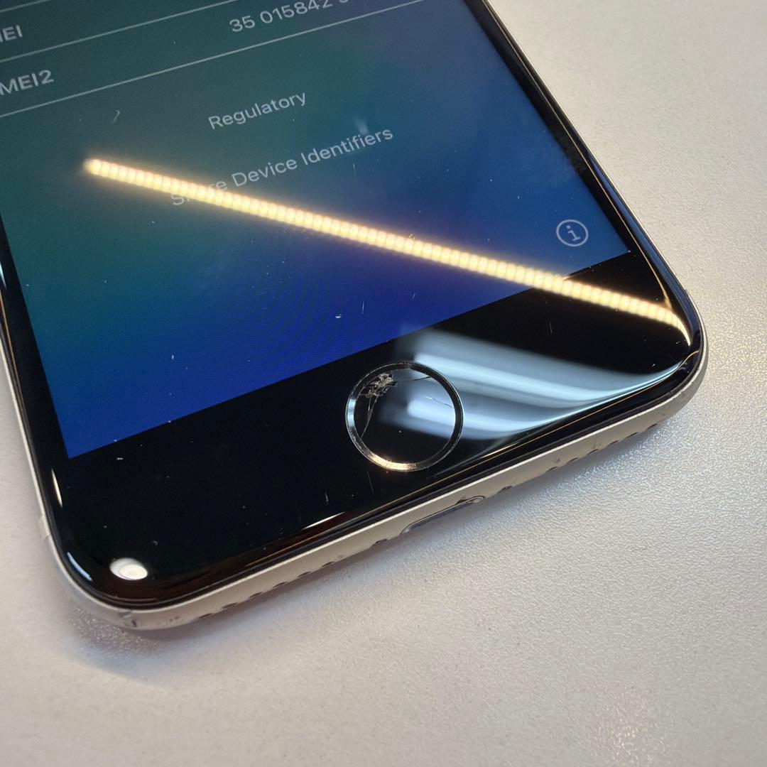 訳あり iPhone SE3 64GB スターライト 81% ホームボタンNG