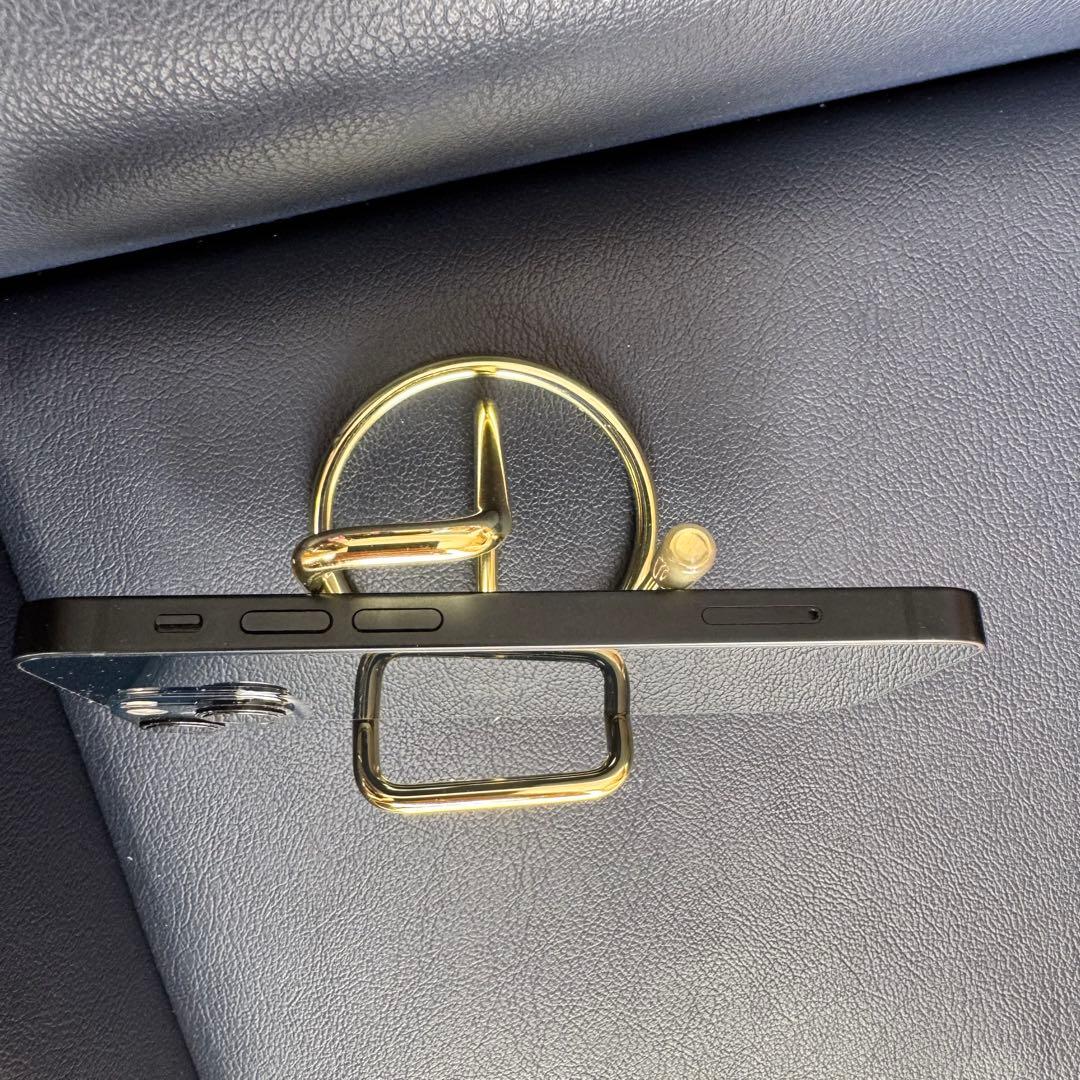 iPhone 13 mini、ミッドナイト、バッテリー最大容量100%