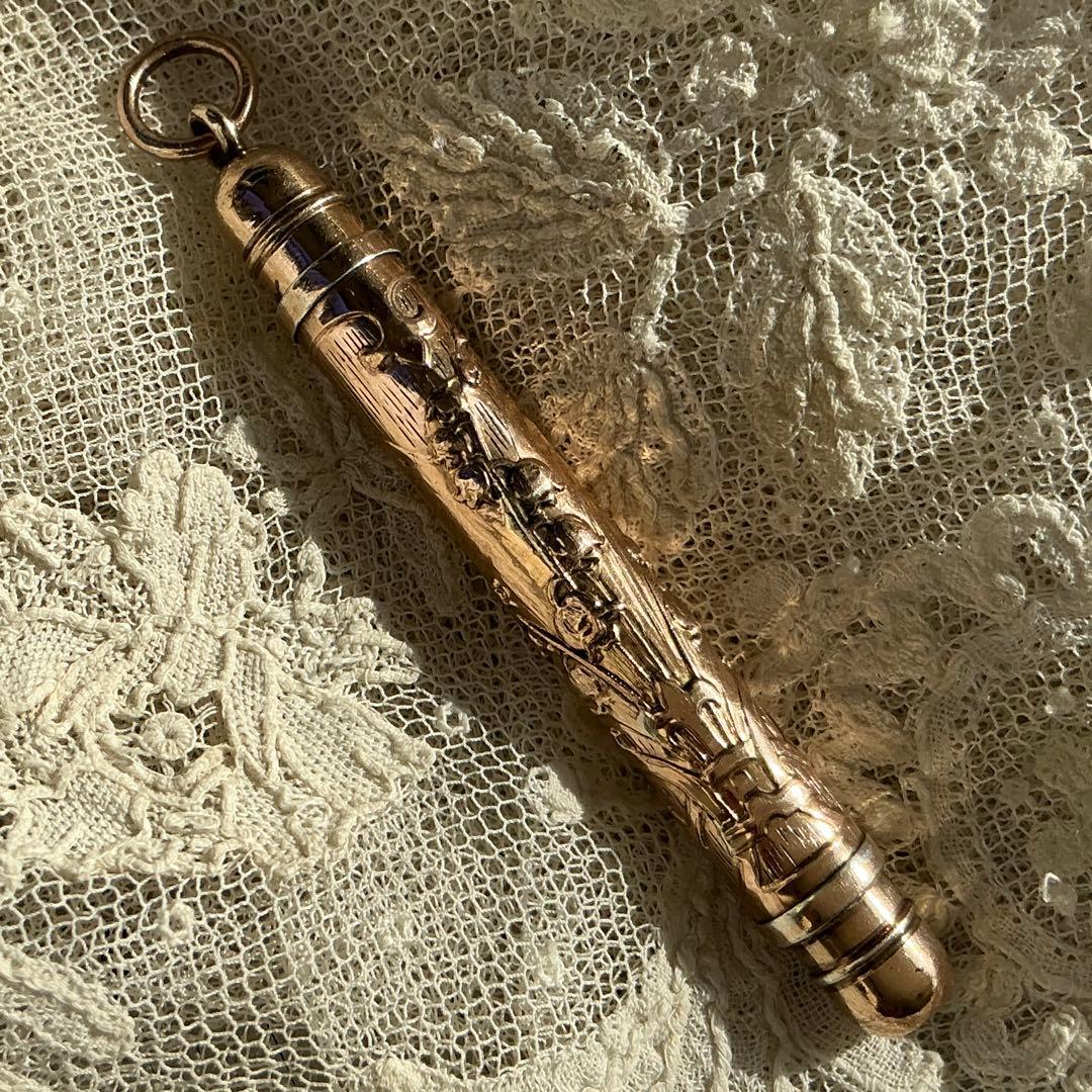 【D】フランスアンティーク　レアカラー♡　すずらん　ペンシル　ペンダント