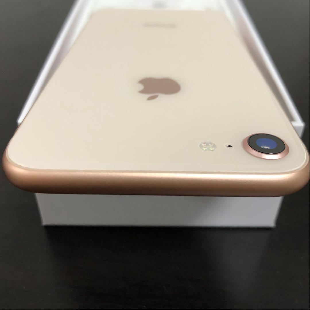 iPhone8 本体　64GB SIMフリーほぼ新品