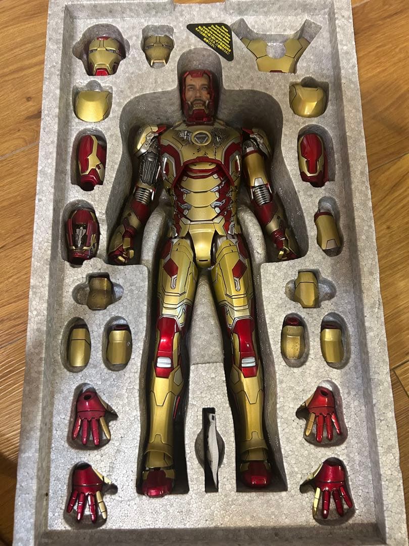 ホットトイズ　アイアンマン3 アイアンマンマーク42 オマケ付き