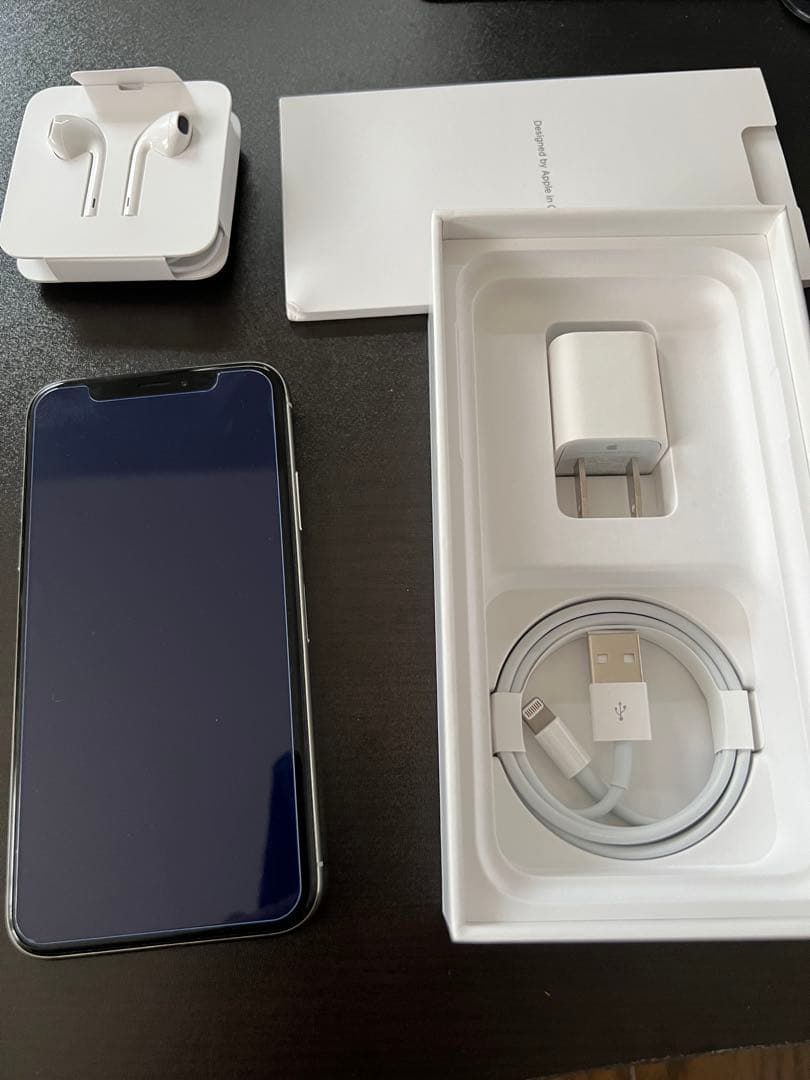 iPhone X 本体 充電器付属