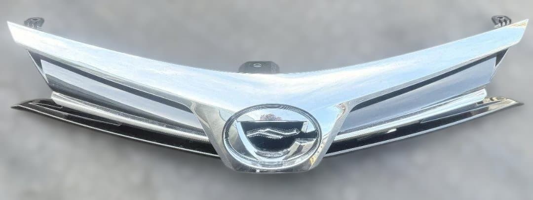 Yutoカローラフィールダー・アクシオ　NZE161,164フロントグリル