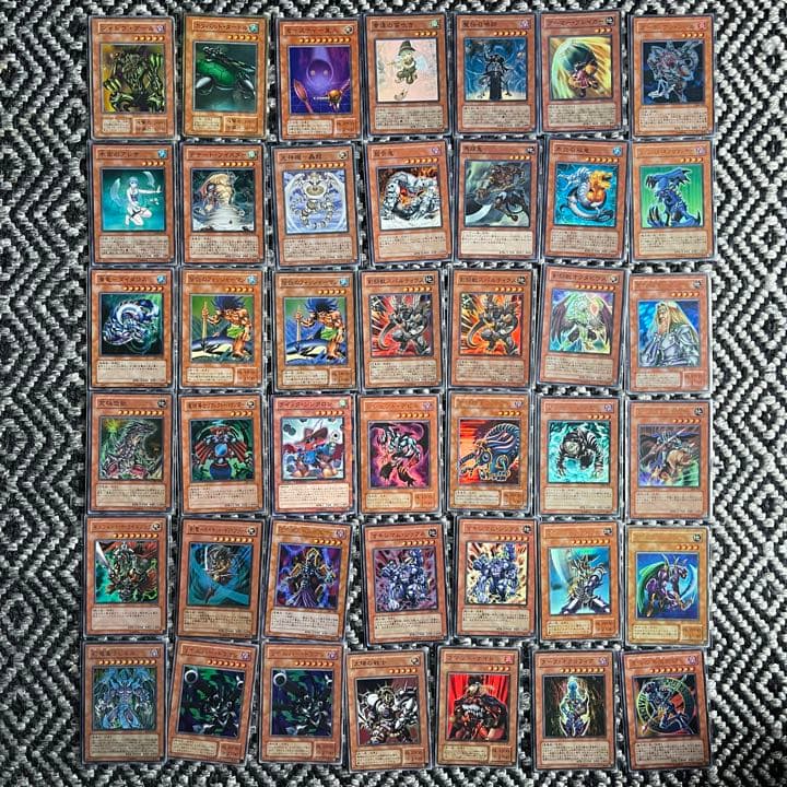 『期間限定』遊戯王カード引退品300枚以上！スーパーレア以上！