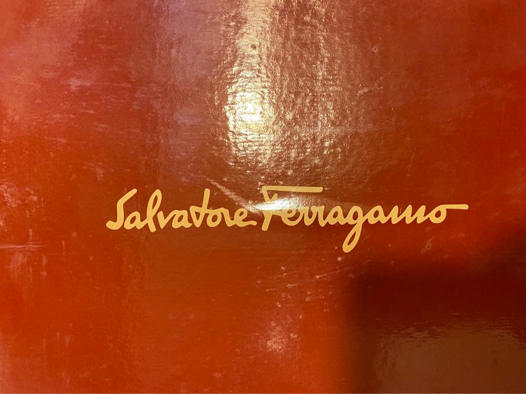 ミ*イ様 フェラガモ　ベージュ&フューシャピンクショートブーツ(実家保管品)