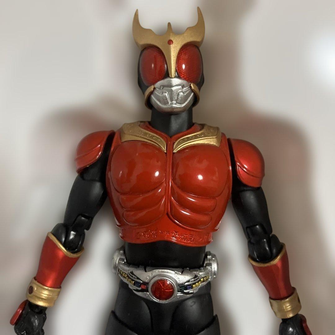 フィギュアーツ 真骨彫 仮面ライダークウガ　マイティフォーム