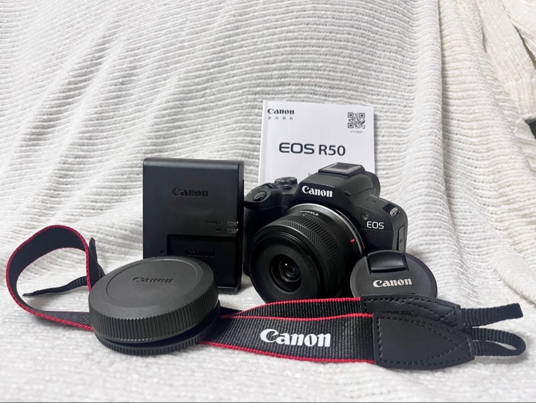 Canon ミラーレス一眼カメラ EOS R50 (ブラック)