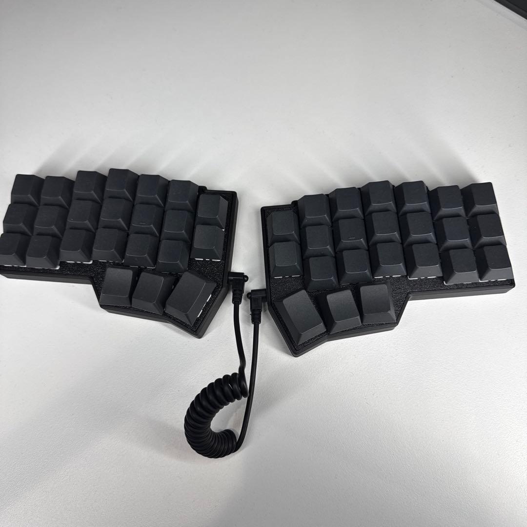 YIVU CORNE V4　カスタム