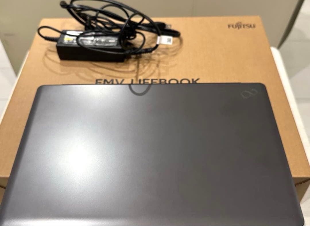 FMV LIFEBOOK ノートPC