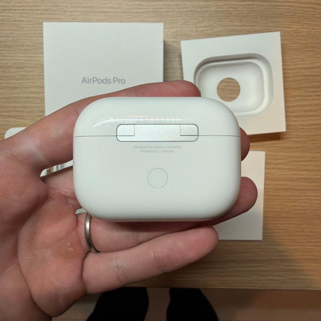 超美品 AirPods pro 第二世代 おまけ付き