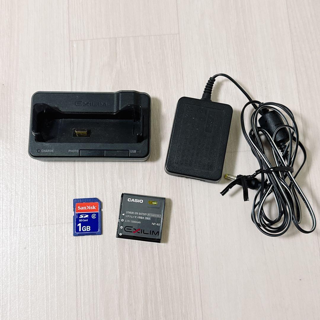 2442【希少品】 CASIO EXILIM EX-Z500 SDカード付属