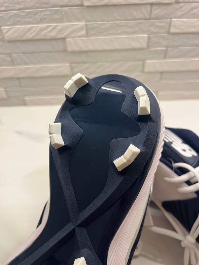 New Balance ポイントスパイク ネイビー/ホワイト