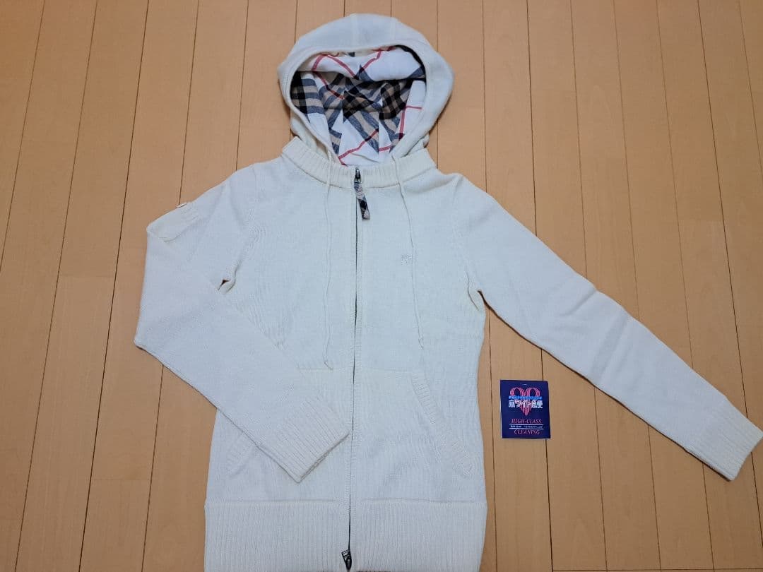 バーバリー　ブルーレーベル　ニットパーカー　アイボリー　38