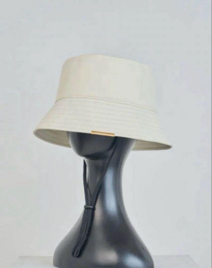 しいちゃん　バケットハット　バケハ　アイボリー　ゴールド金具