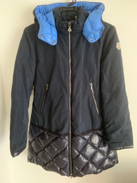 モンクレール　ガールズ　ダウンコート　14Y