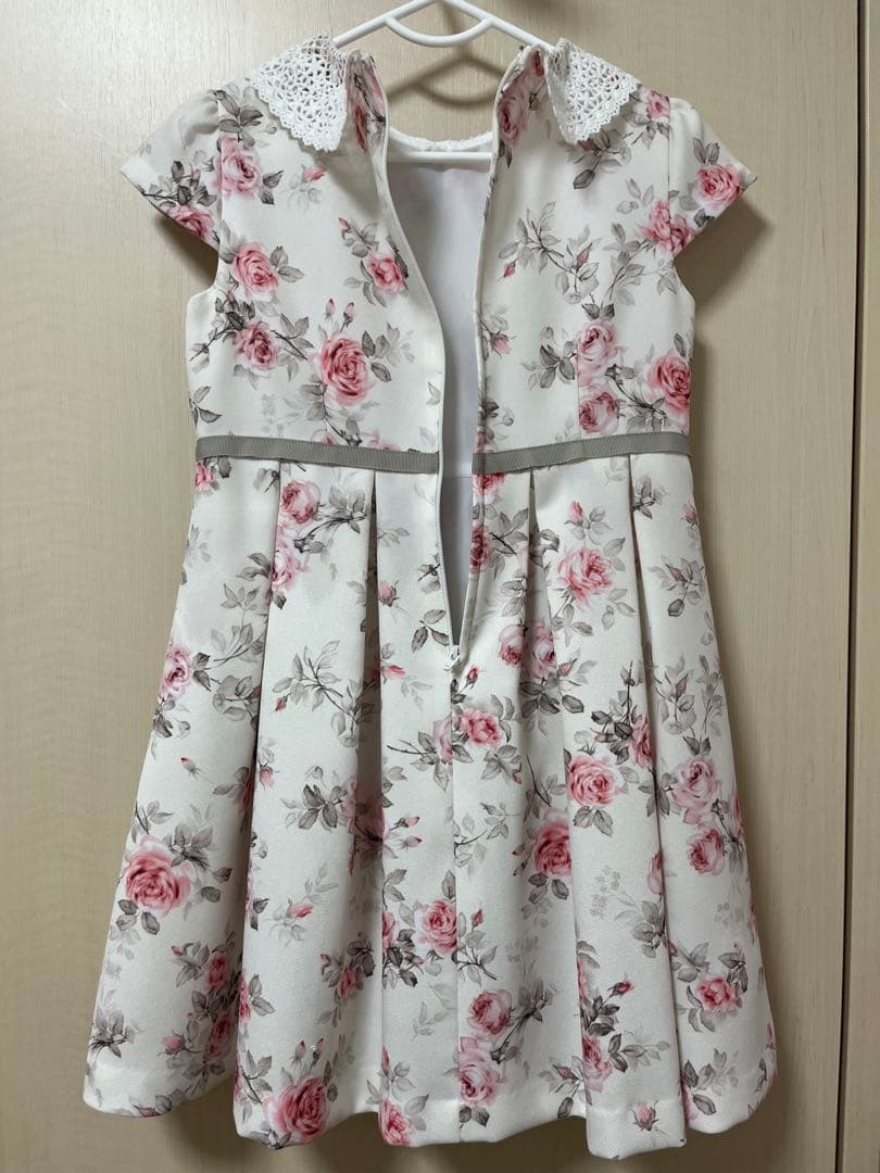 プティマイン、エル　フォーマルドレス 120cm 2組セット売り