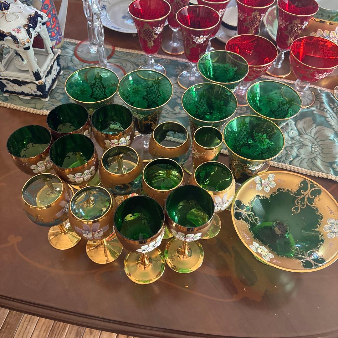 緑と金色の花柄ガラスグラスセット