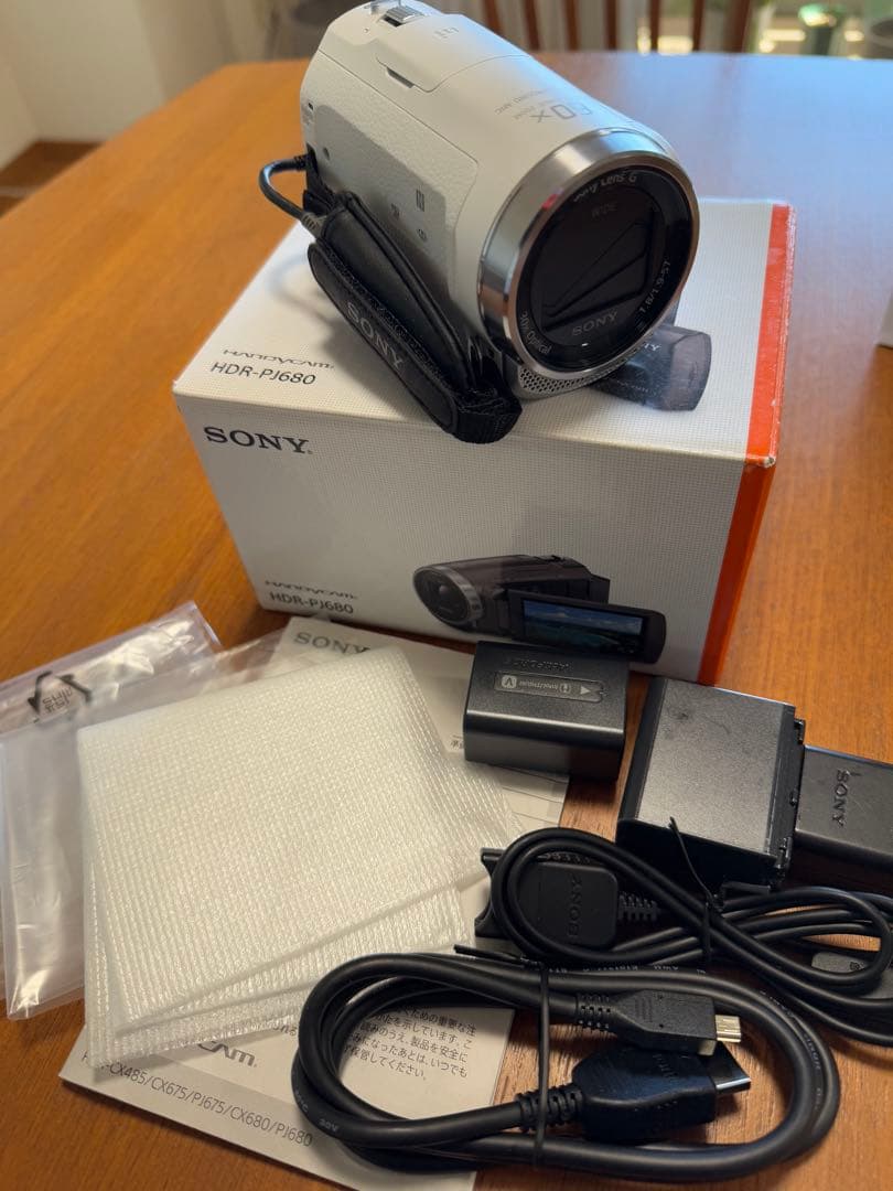 SONY HDR-PJ680 ビデオカメラ　プロジェクター付