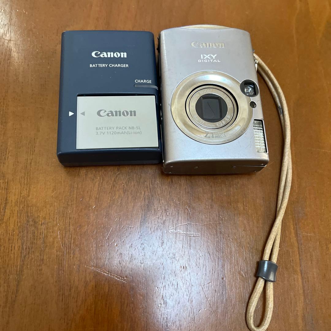 Canon IXY DIGITAL シルバー 本体とバッテリーチャージャー