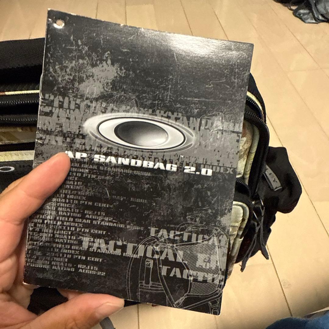 【希少】オークリー　迷彩　カモフラ　ビジネスバッグ　2way 多収納PCバック